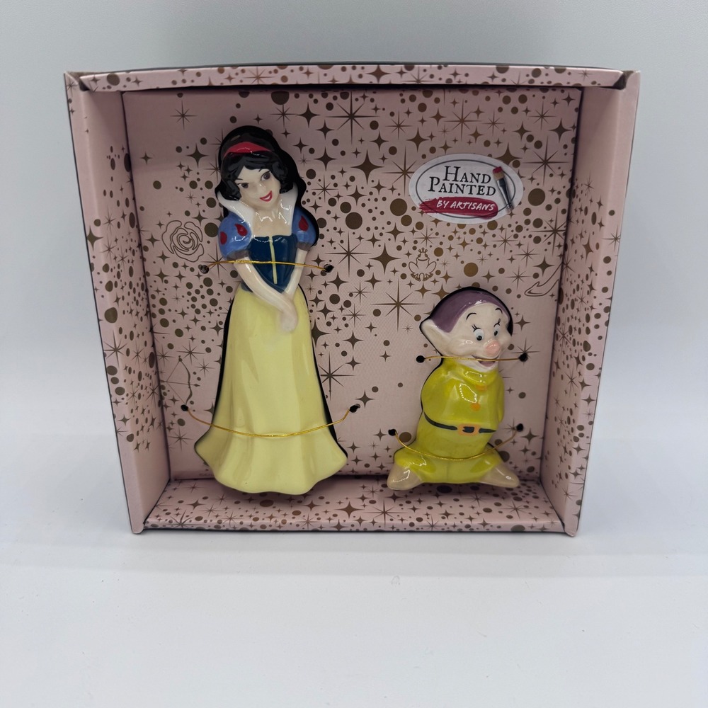 Disney Princess Snow White and Dopey Salt and Pepper Shaker Set 4018034 Zrike
